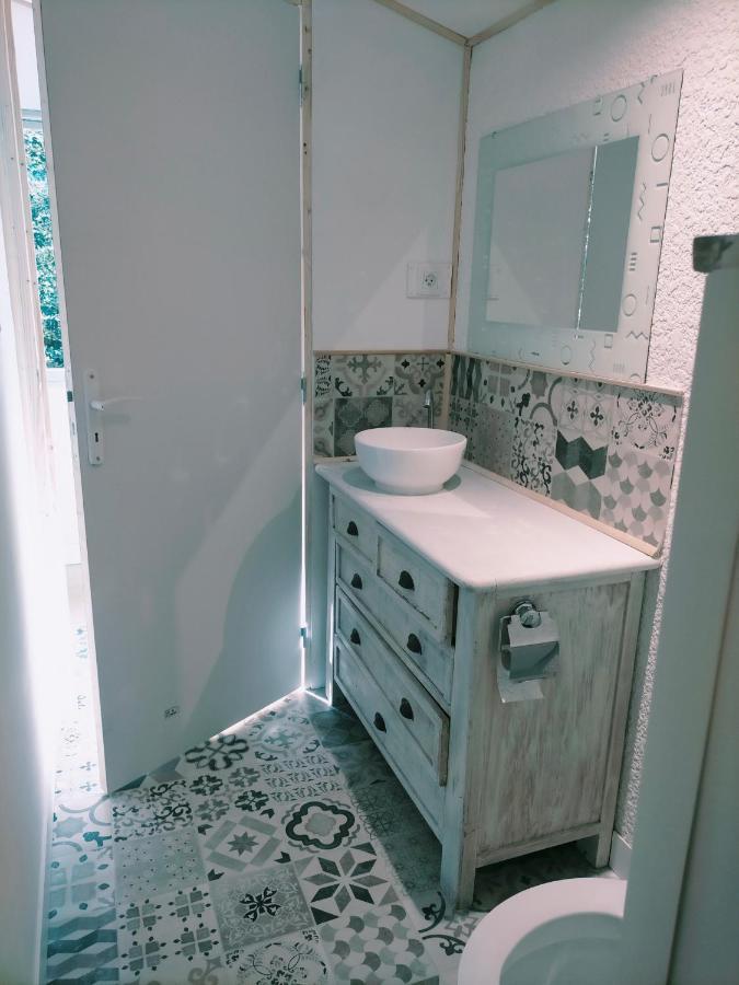 L'aire Du Paon Apartment